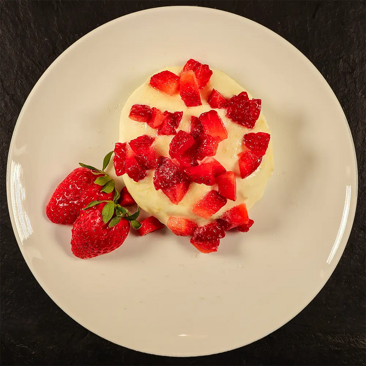 Lemon Cream Pot with Strawberries